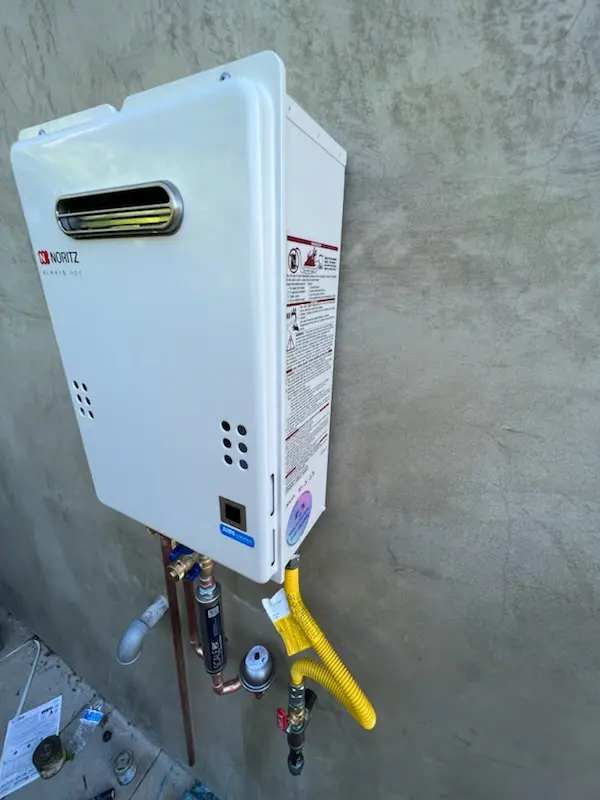 Tankless water heater installation for Town N County Park homes